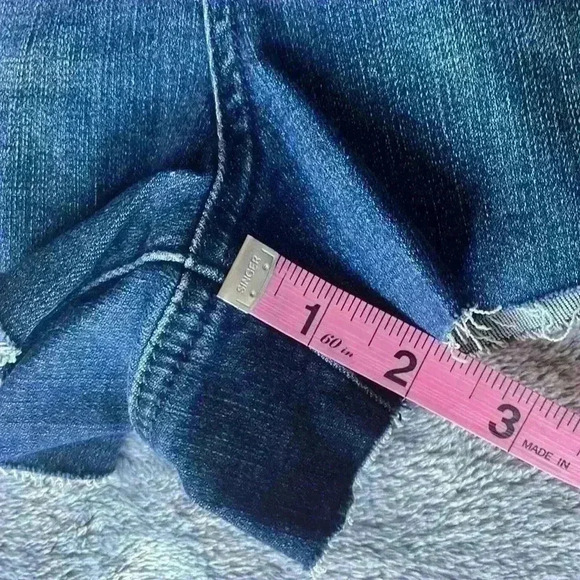 BLANKNYC The Lenox High Waisted Cutoff Denim Shorts in Wherever You Go Sz 26 NWT - Picture 5 of 10